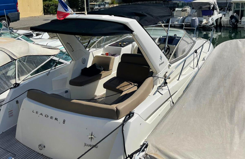 Passion_boat_bateau_leader8_a_louer_a_cannes2 (4) Leader 8. Bateau à louer sur la Côte d'Azur - Mandelieu - Cannes- PassionBoat Mandelieu