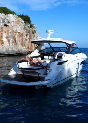 Passion boat Mandelieu - Location Sea Ray 320 DA pour 10 personnes sur la Côte d'Azur