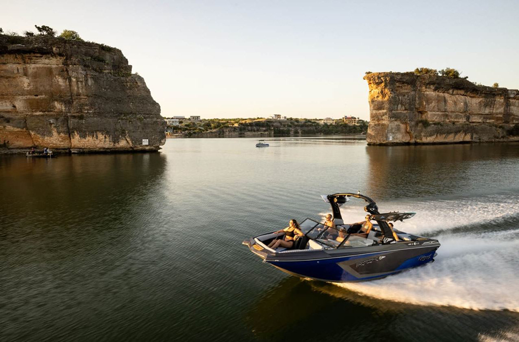 Tige 20 RZX capacité 13 personnes à vendre à Mandelieu - Passionboat