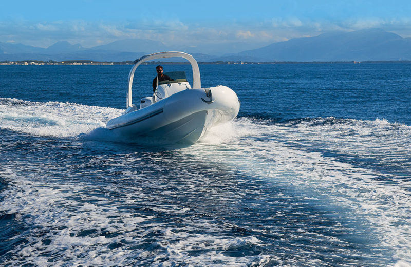 PanameraPY80_a_louer_a_mandelieu (4) Panamera PY80 à louer Mandelieu pour une sortie en mer inoubliable!