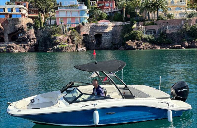 Bateau Sea Ray 210 à louer à Mandelieu