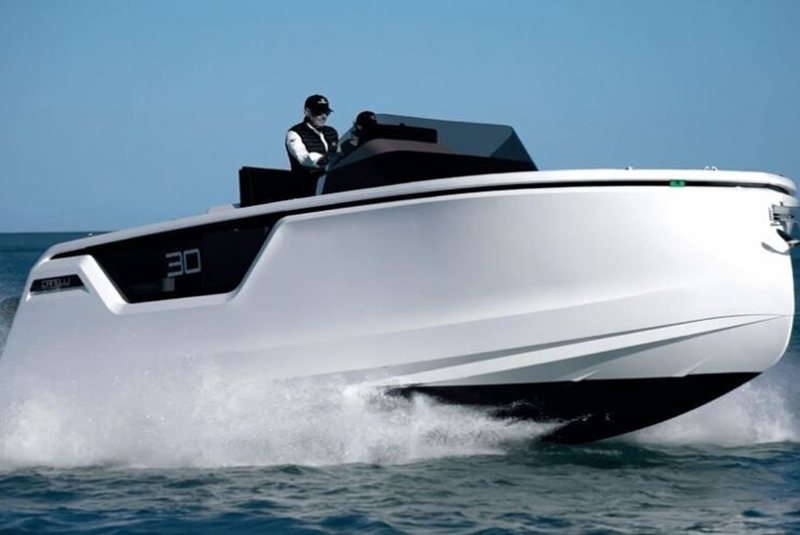 Canelli Yacht 30 en Liberty Pass à Mandelieu