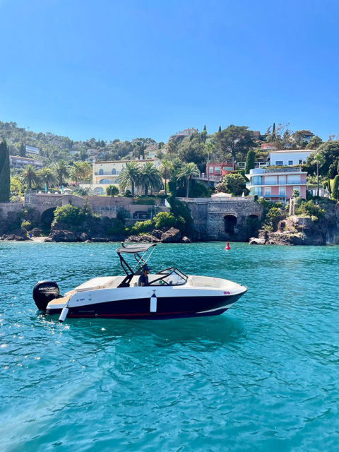 Bayliner VR5 à louer à Mandelieu