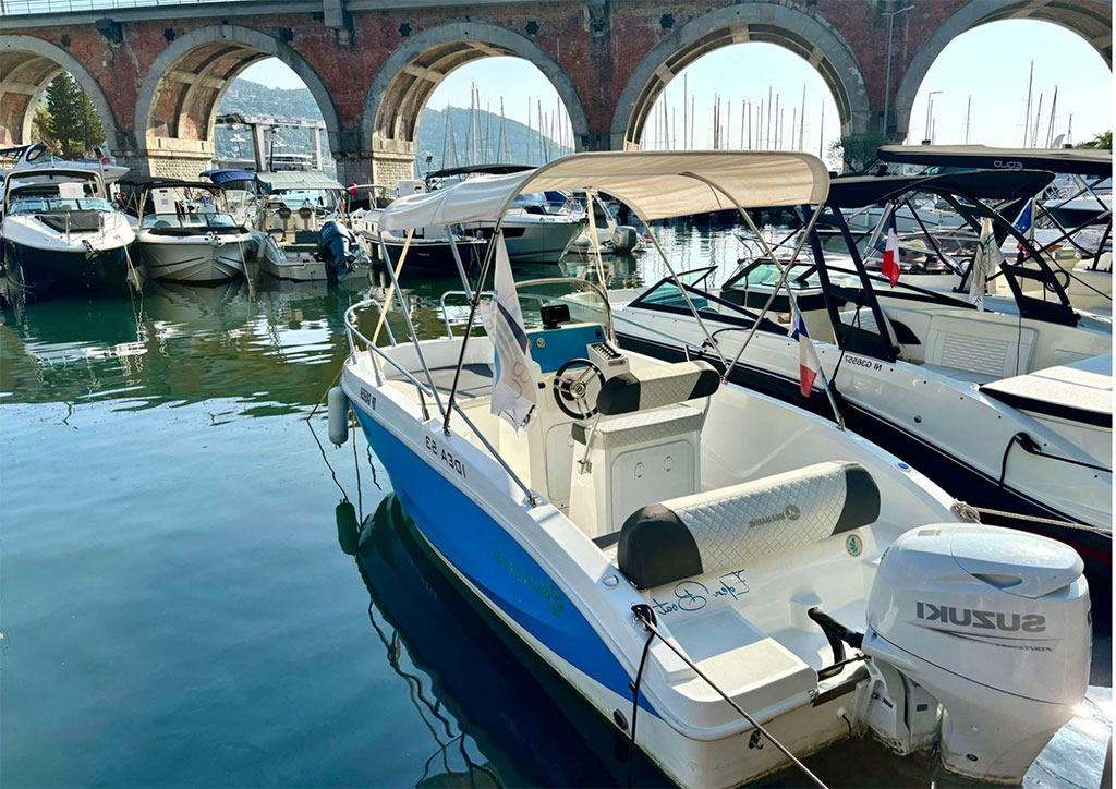 Location bateau Idéa Marine 53 à Mandelieu