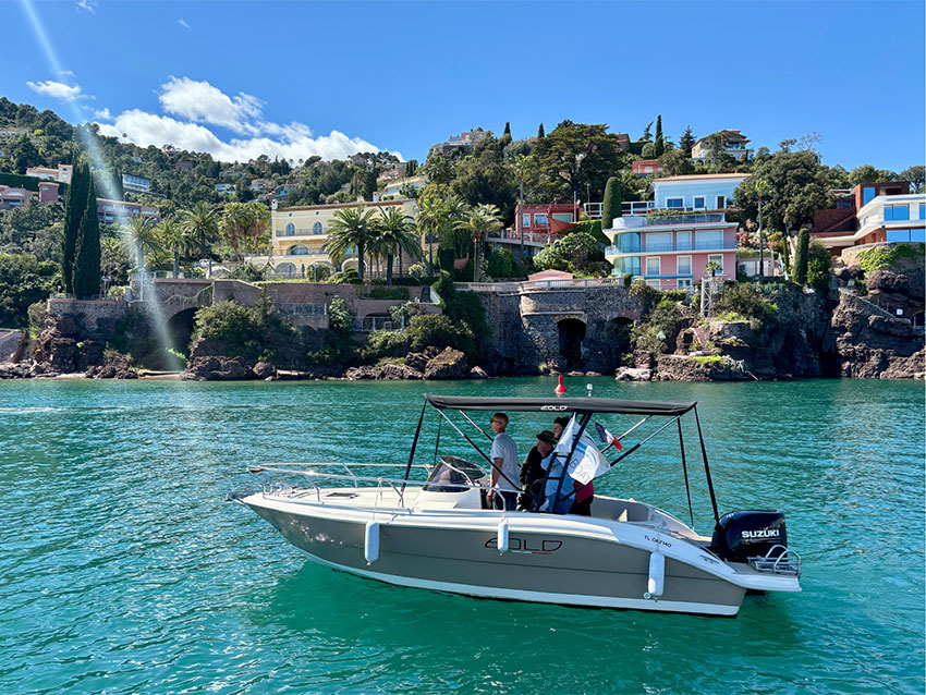 EOLO-6.4-MYVE Location bateau Eolo 6.4 EL en abonnement 6 et 12 mois