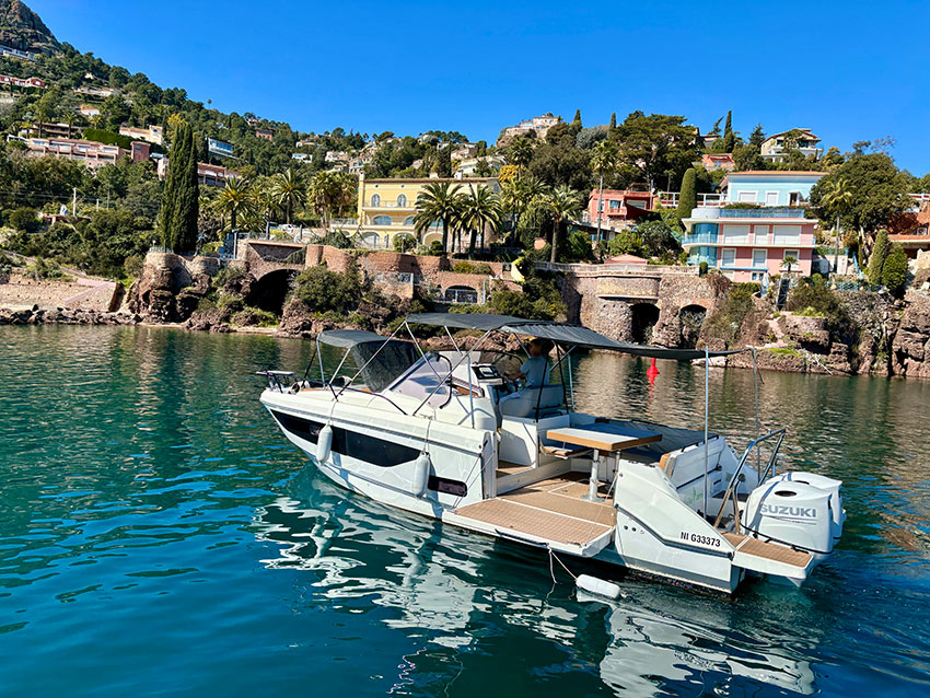 FLYER-9-la-fee-verte Location bateau Flyer 9 en abonnement 6 et 12 mois