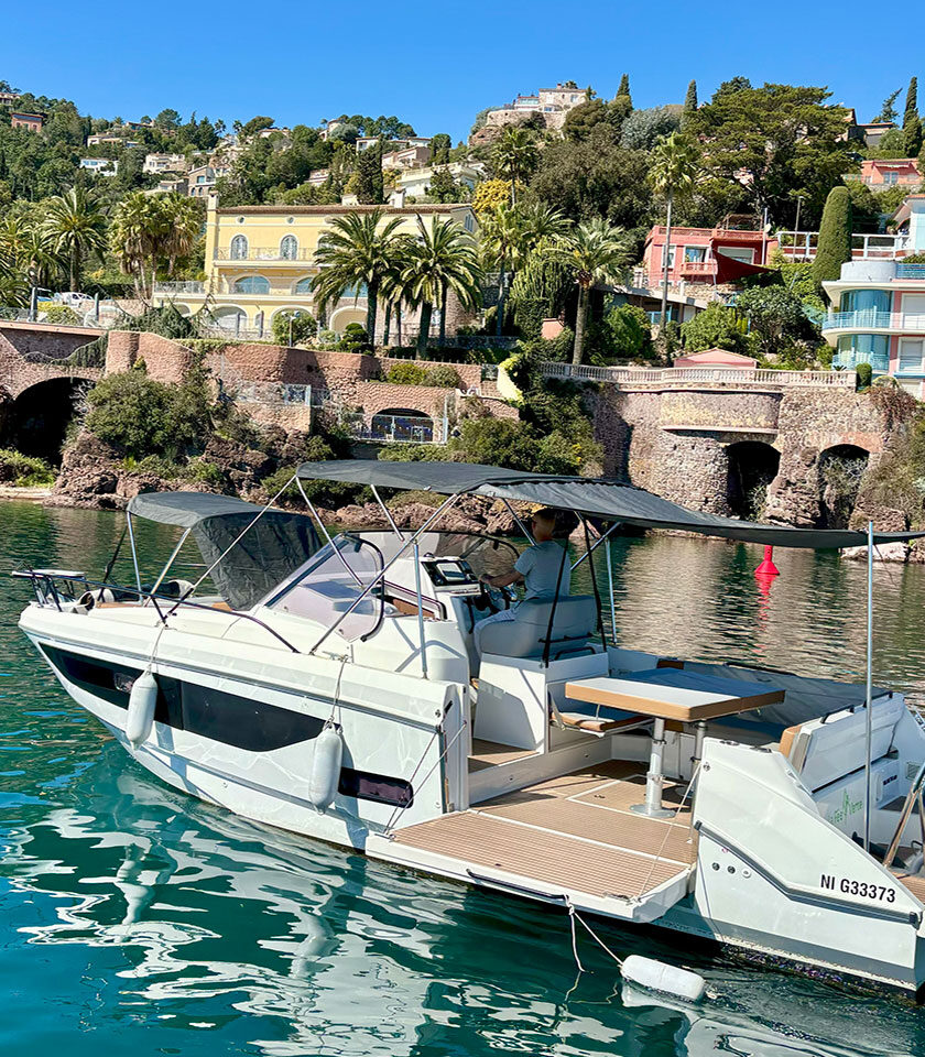 Bateau Flyer 9 à louer à Mandelieu
