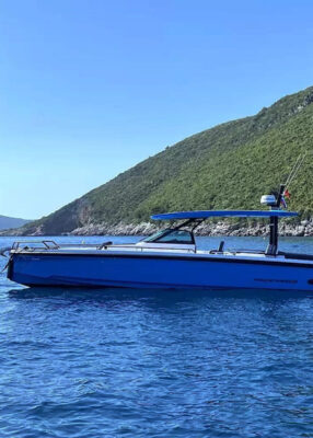 Axopar 37 S/ST – Location bateau à Mandelieu